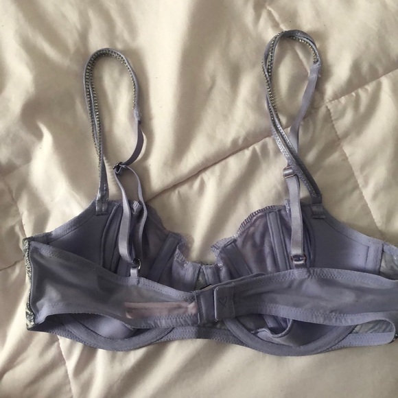 VS bra - Picture 2 of 2
